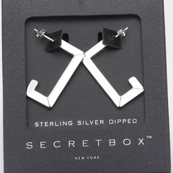 STERLING SILVER RECTANGLE HOOP EARRINGS - Picture 1 of 2